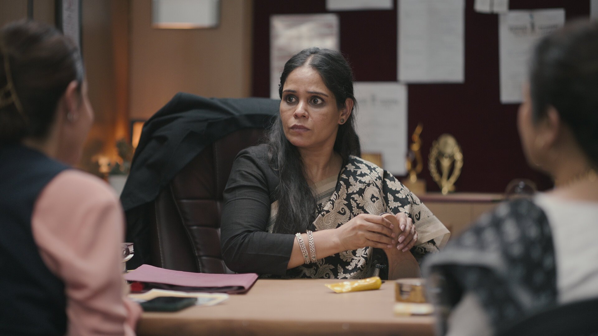 Maamla Legal Hai 2024  [S01E06] - Biradari