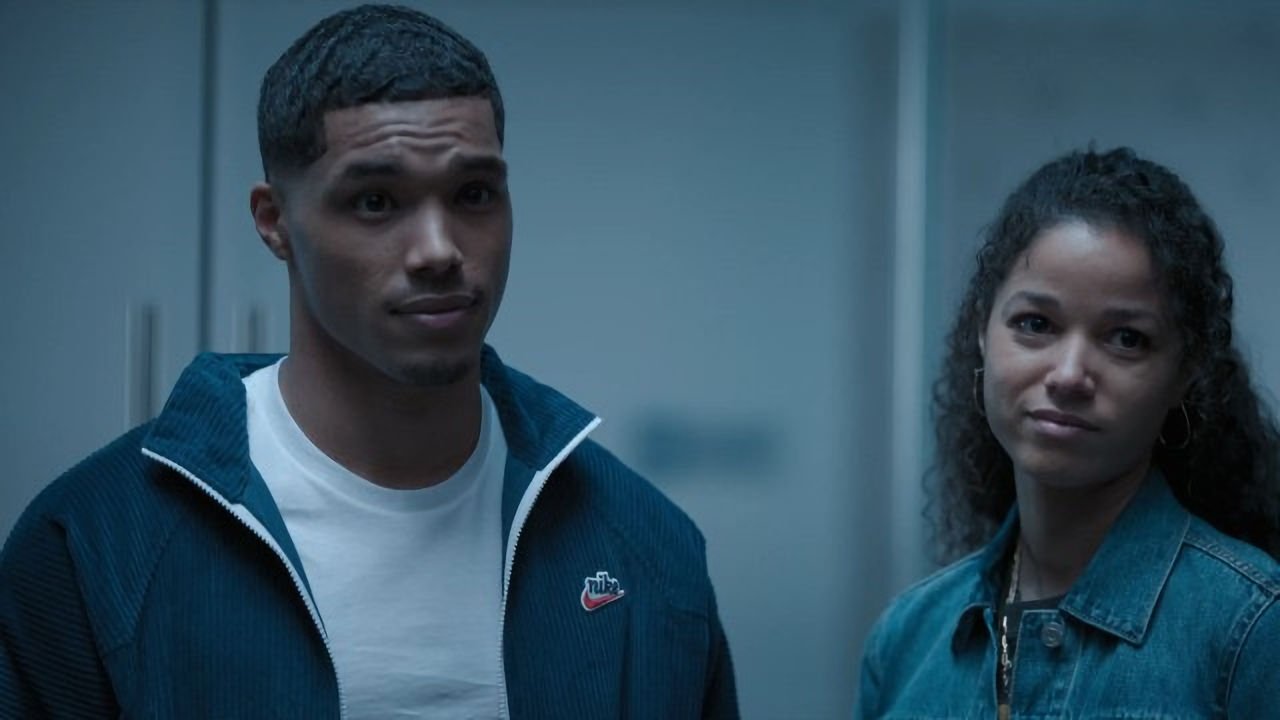 Raising Dion 2022  [S02E04] - ISSUE #204: With Friends Like These