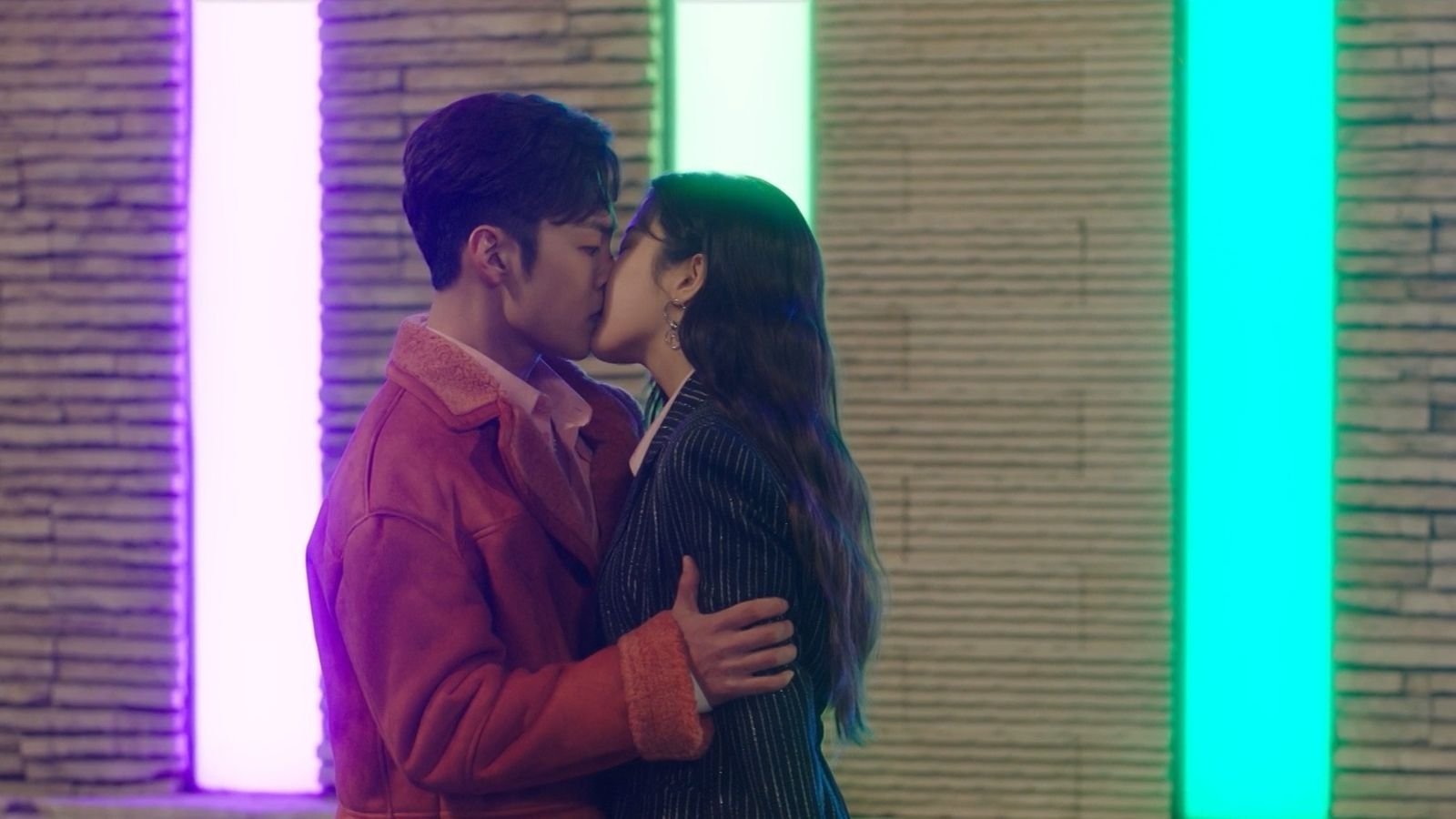 Tempted 2018  [S01E13] - What Did You Say to Tae Hee?