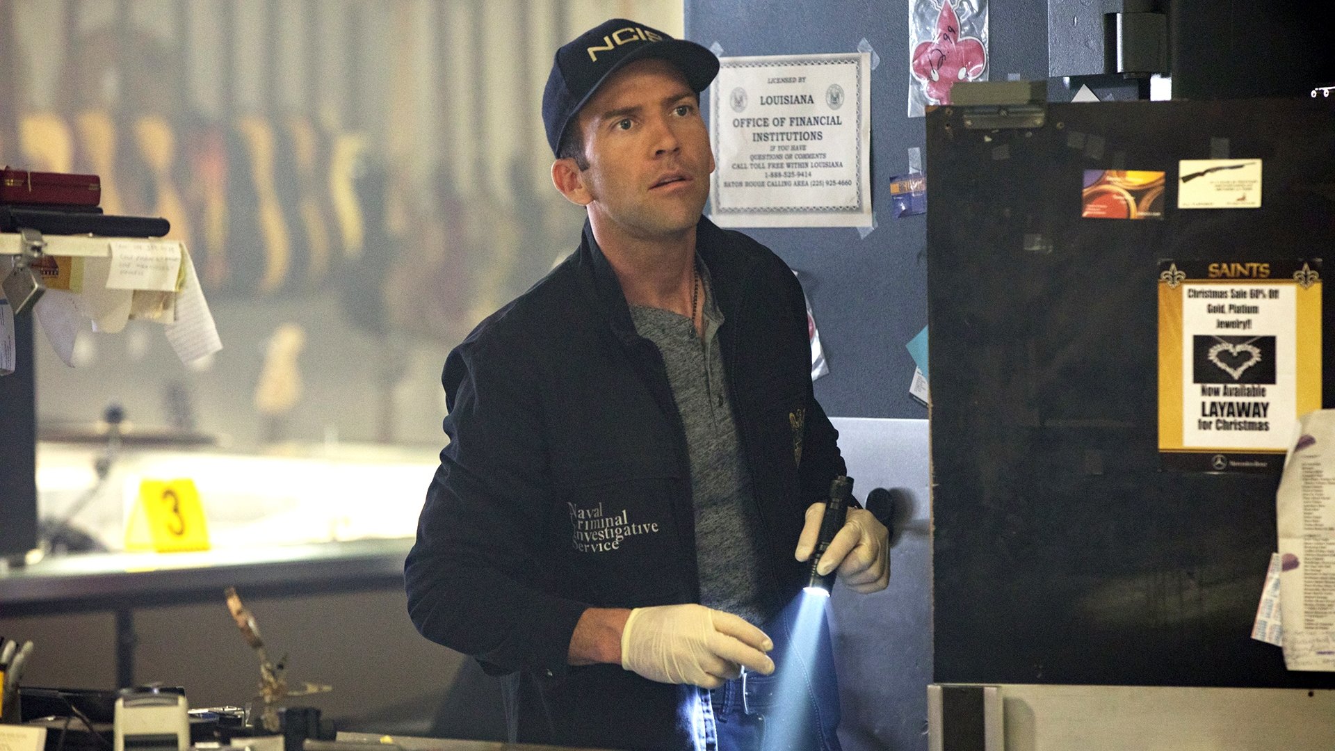 NCIS: New Orleans 2016  [S03E17] - Swift, Silent, Deadly