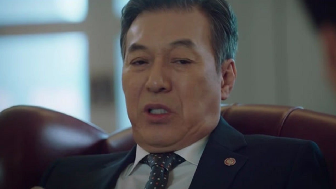 Chief of Staff 2019  [S02E05] - Shadow