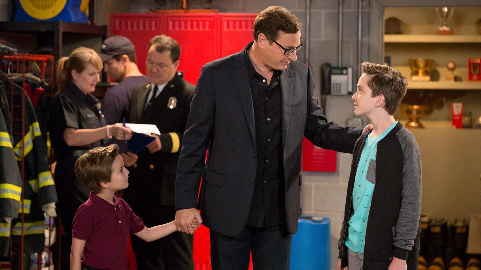 Fuller House 2016  [S01E08] - Secrets, Lies and Firetrucks