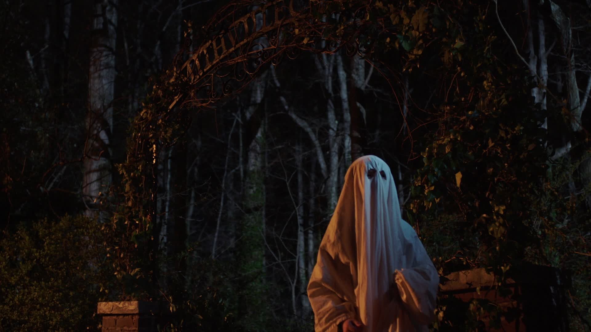 Creepshow 2019  [S01E03] - All Hallows Eve / The Man in the Suitcase