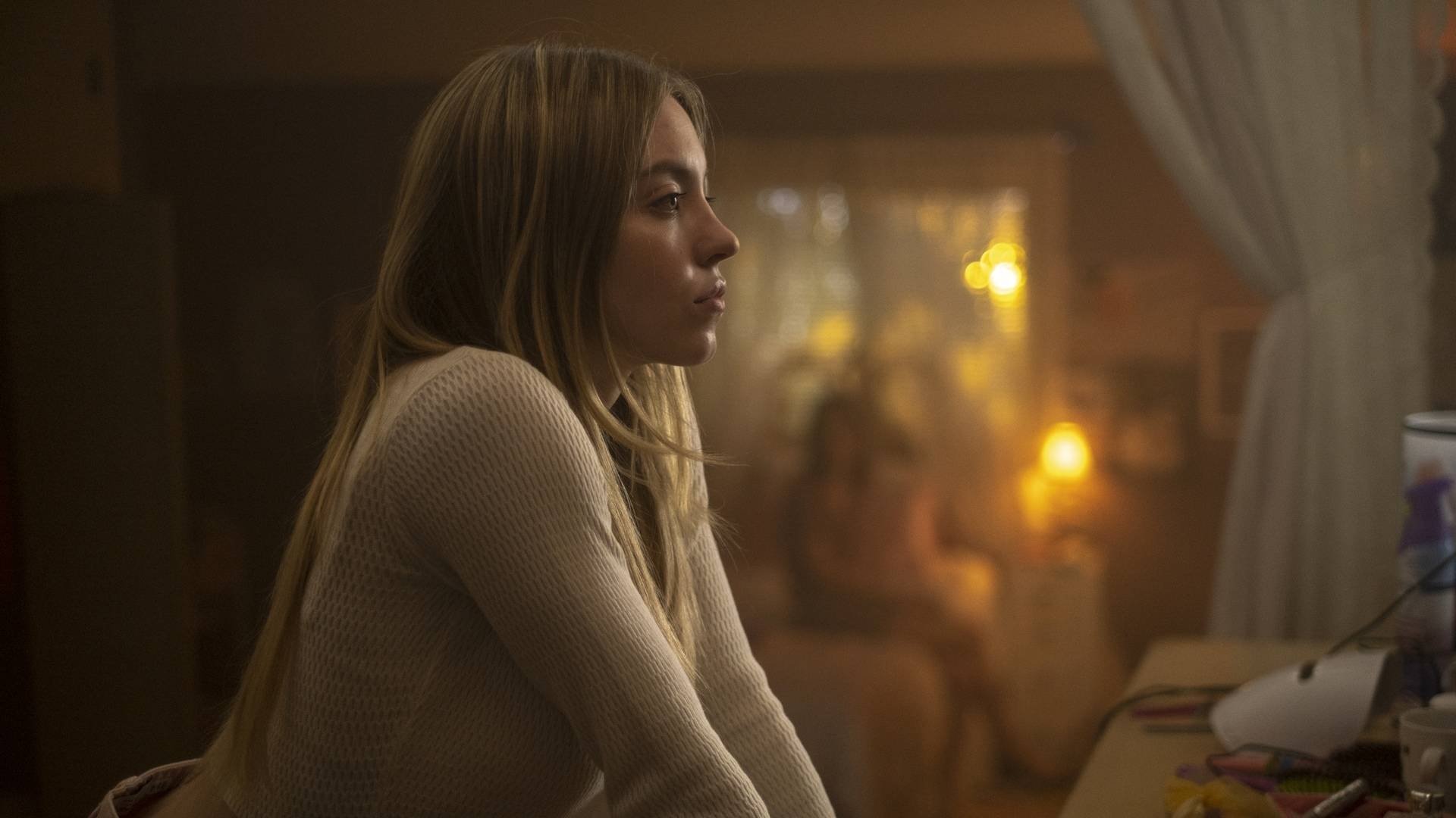 Euphoria 2019  [S01E07] - The Trials and Tribulations of Trying to Pee While Depressed