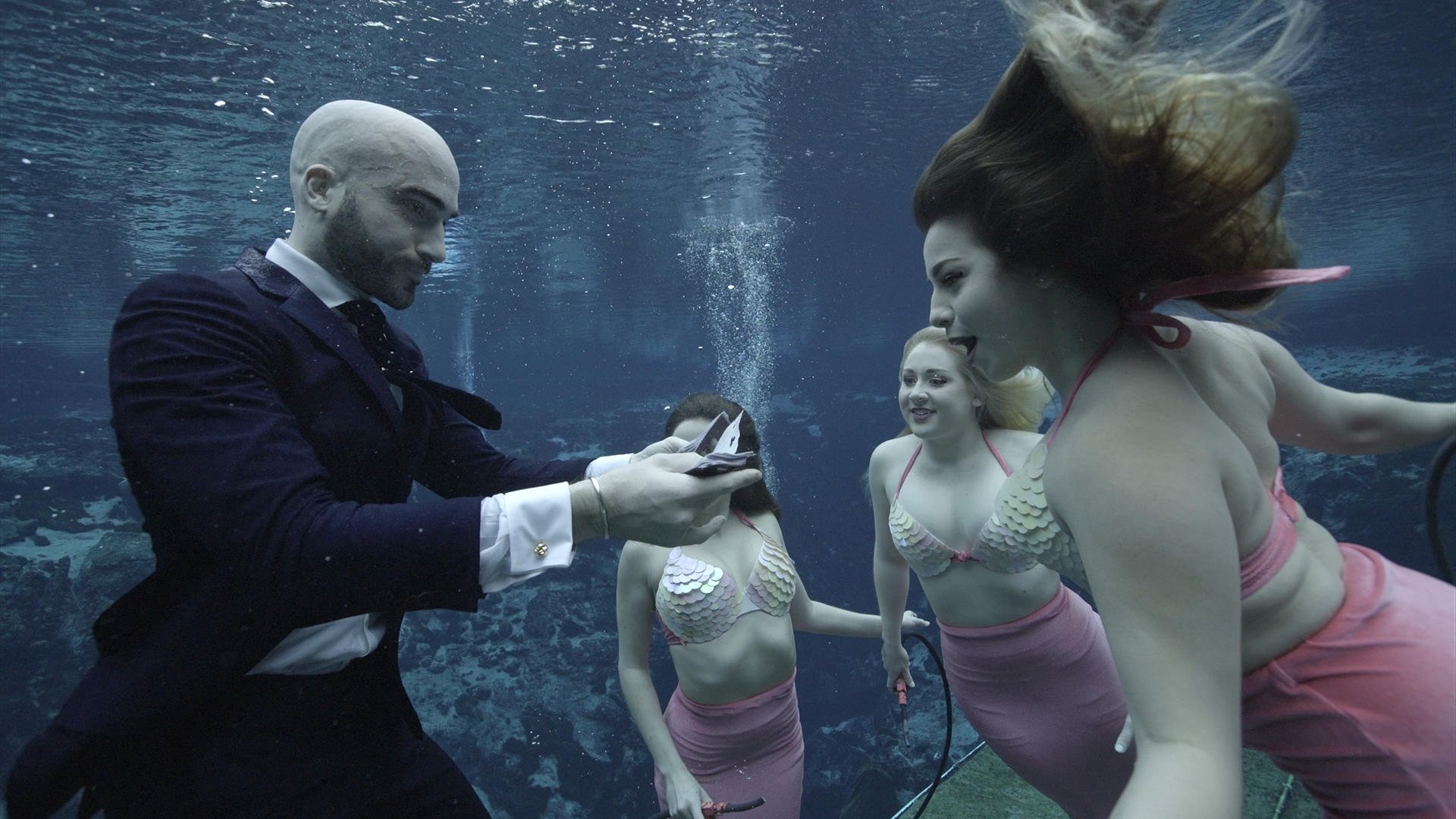 Death by Magic 2018  [S01E02] - MIAMI: Head Under Water