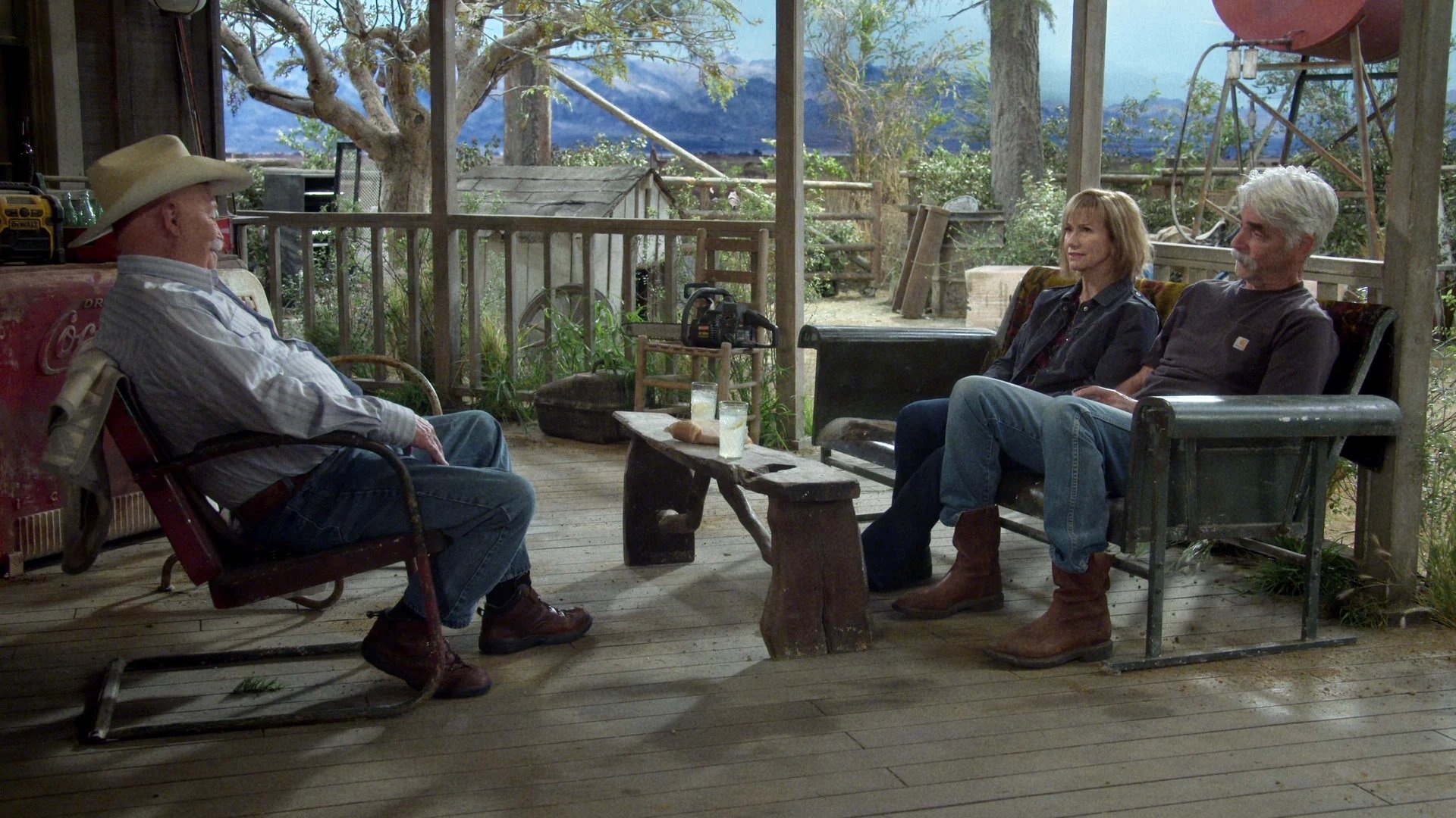 The Ranch 2017  [S02E19] - Ain't Goin' Down ('Til the Sun Comes Up)