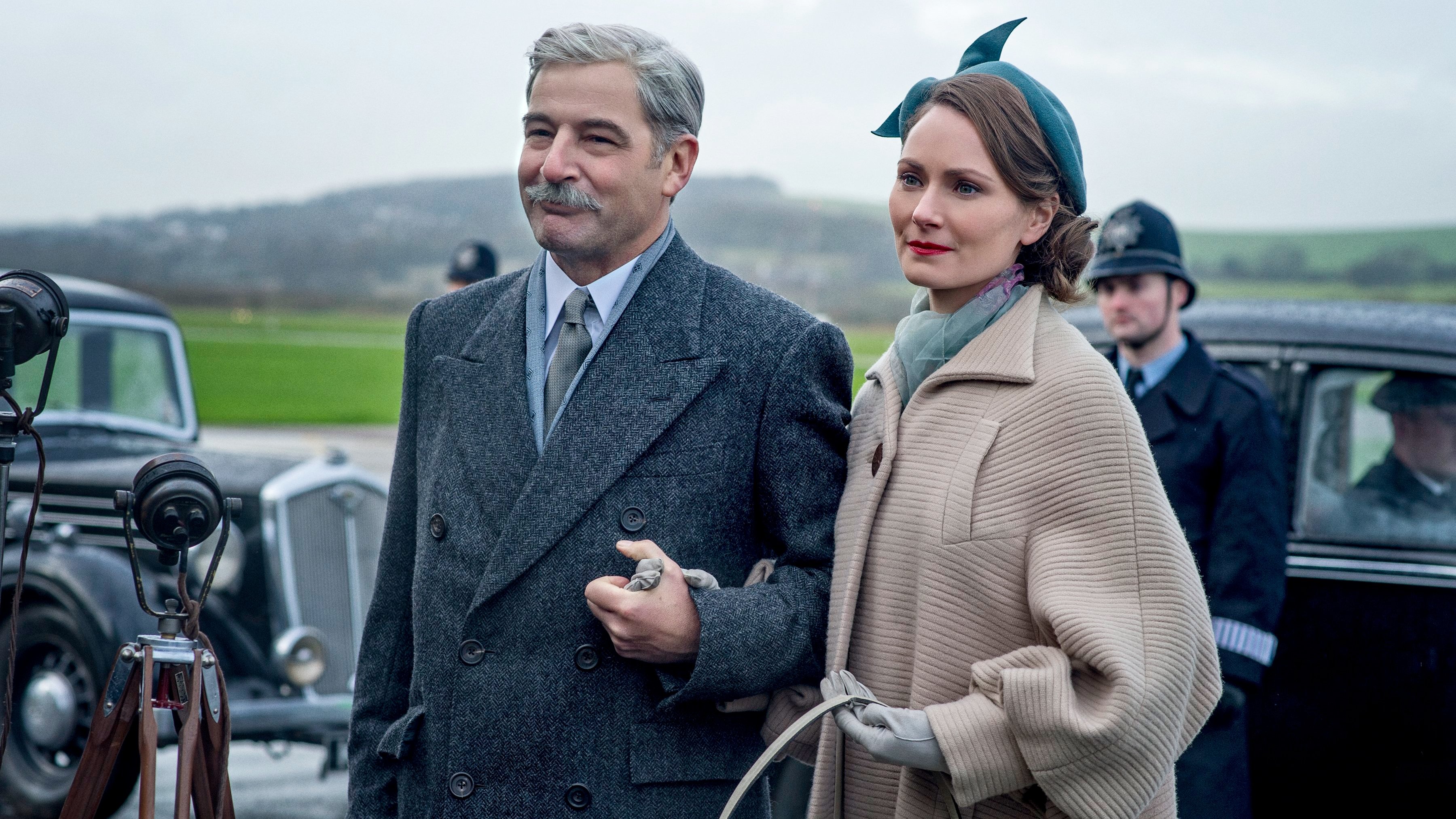 The Crown 2016  [S01E09] - Assassins