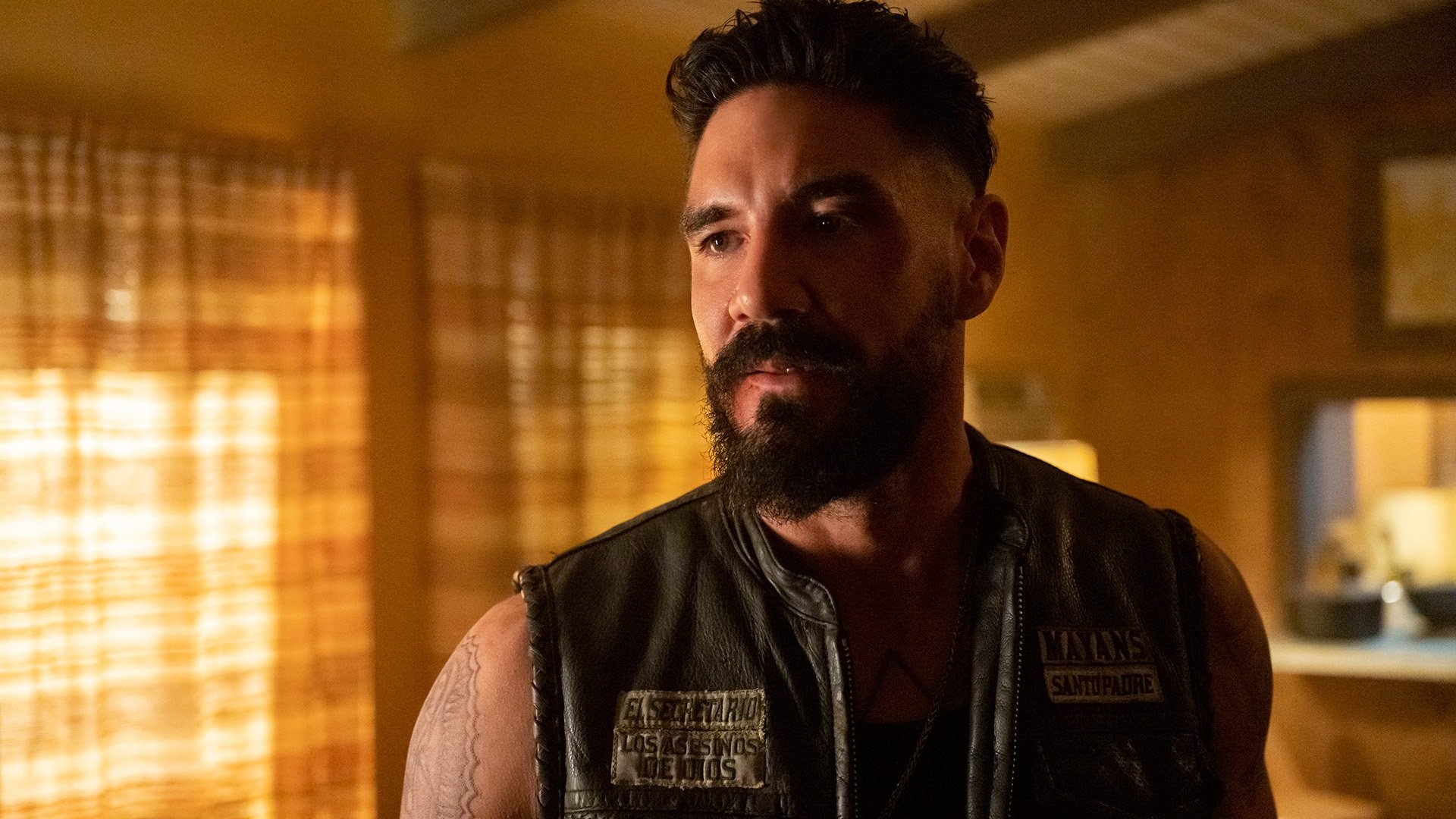 Mayans M.C. 2022  [S04E07] - Dialogue with the Mirror