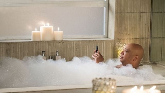 All About the Washingtons 2018  [S01E10] - Snow Diggity