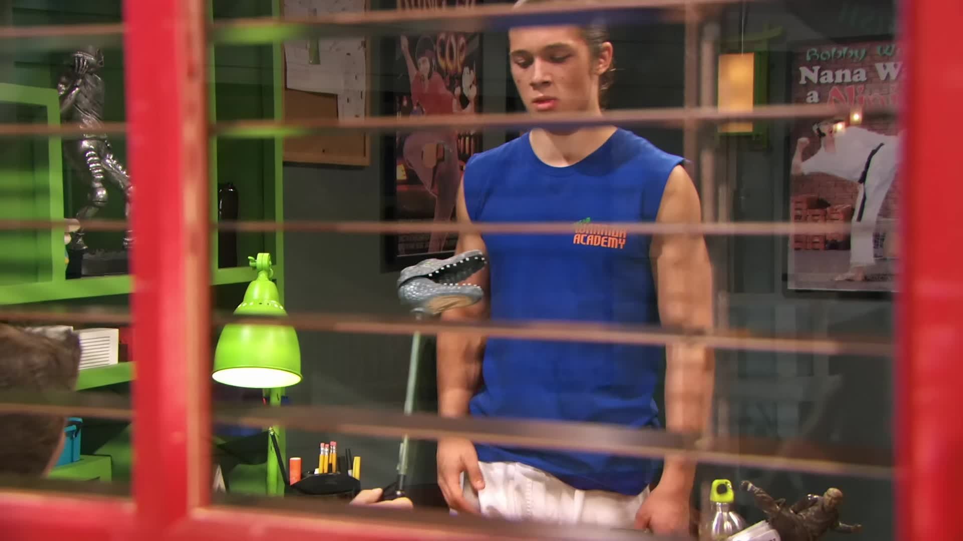 Kickin' It 2014  [S04E15] - Kickin It in the Office
