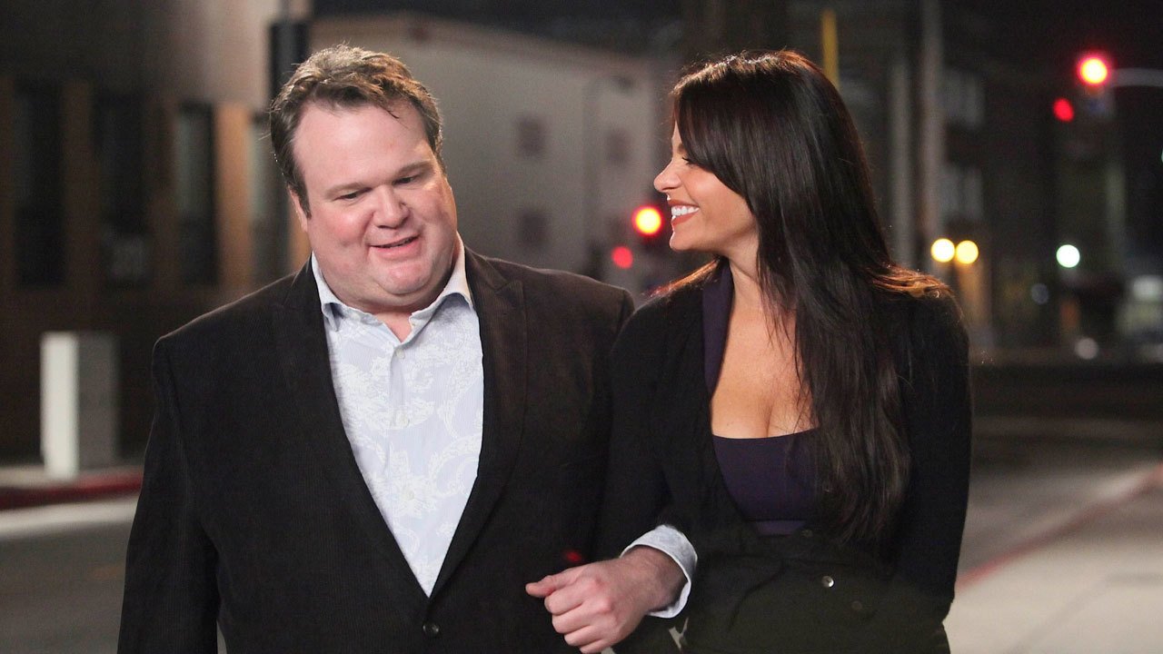 Modern Family 2009  [S01E18] - Starry Night