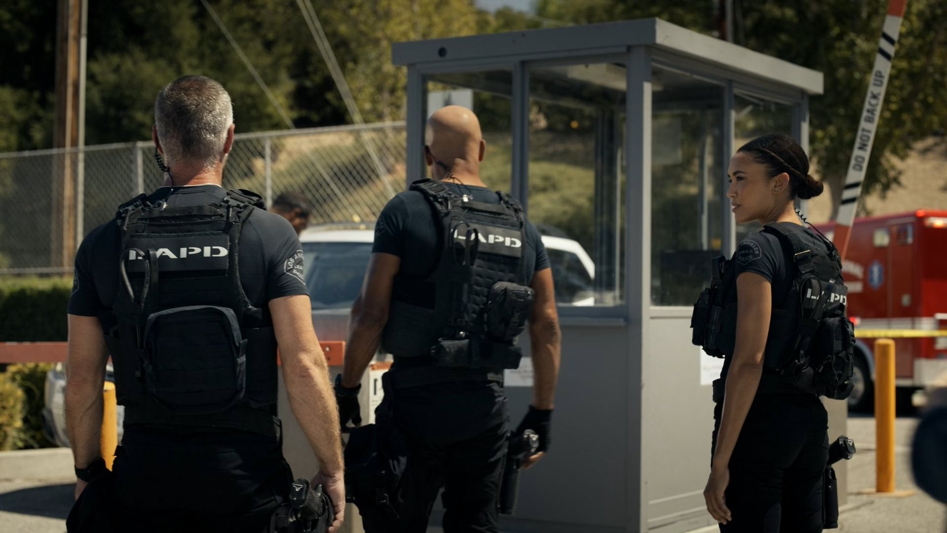 S.W.A.T. 2024  [S08E06] - Hot Button