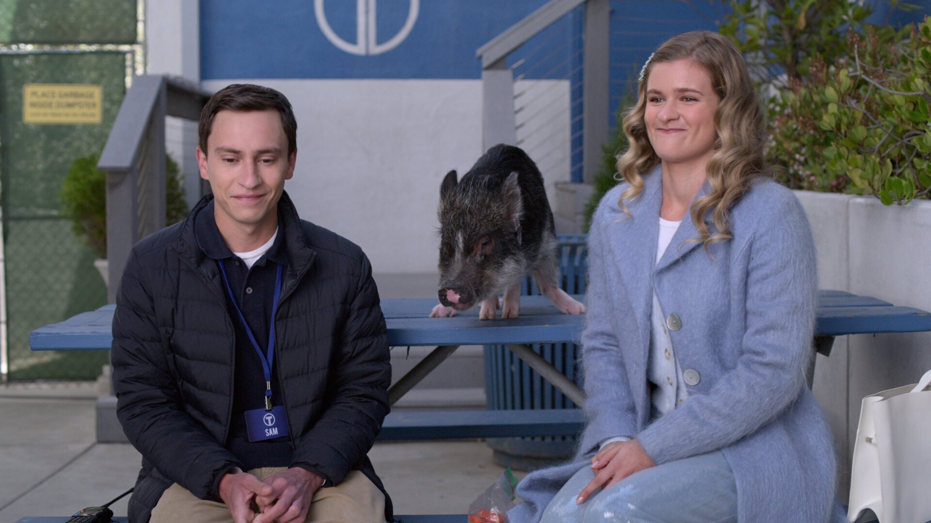 Atypical 2021  [S04E07] - Channel the Cat