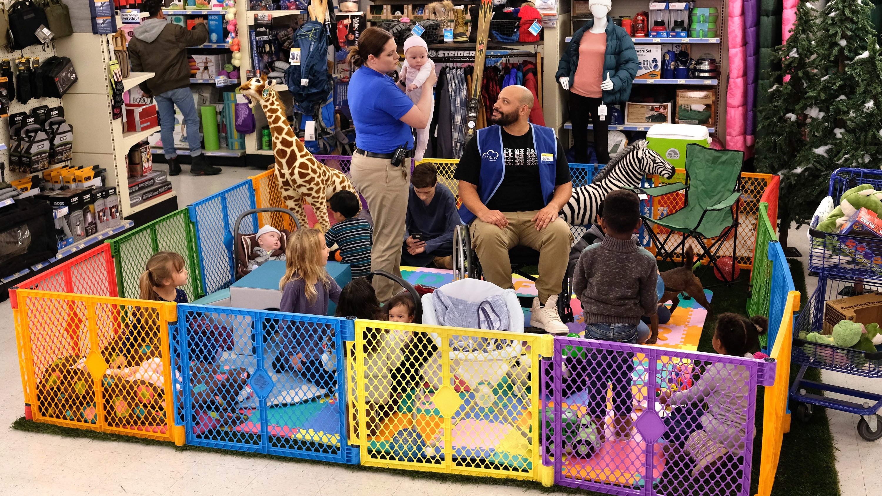 Superstore 2018  [S04E10] - Cloud 9 Academy