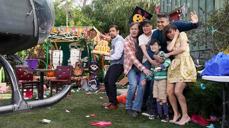 Broke 2020  [S01E13] - Sammy's Party