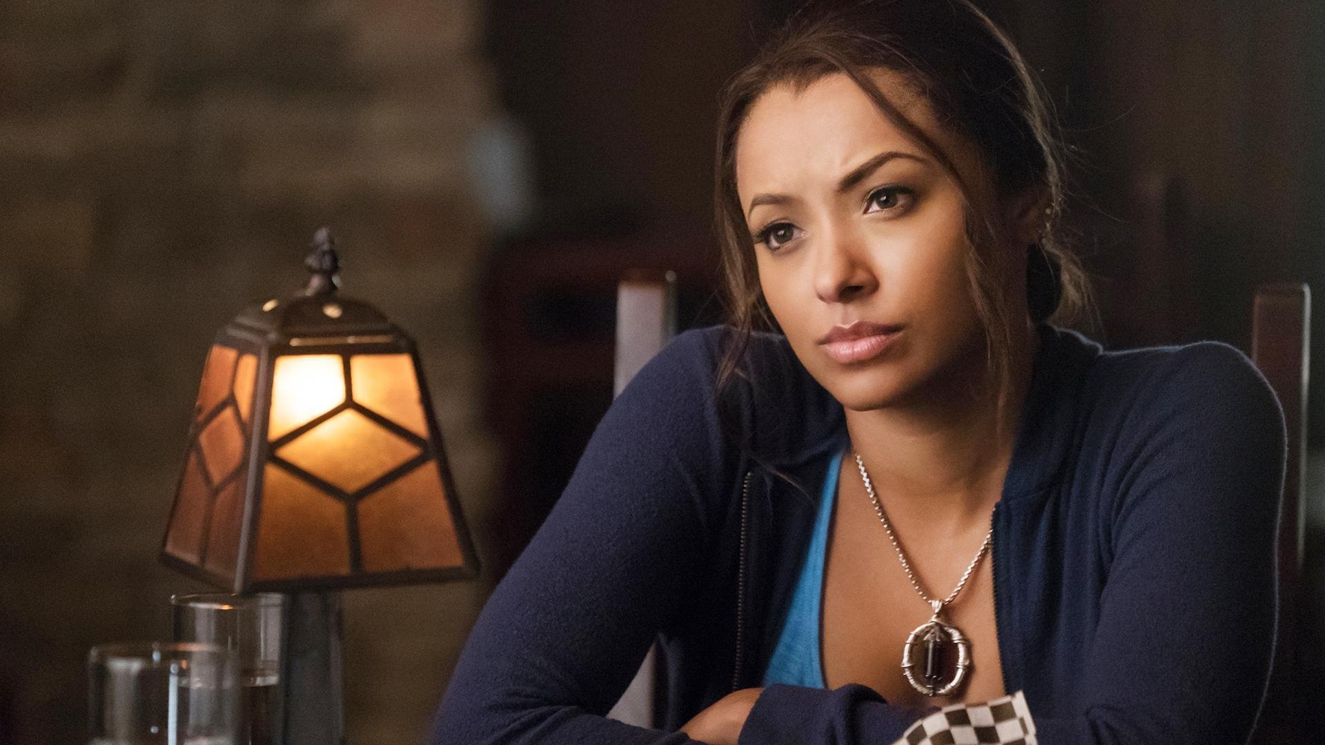 The Vampire Diaries 2016  [S08E10] - Nostalgia's a Bitch