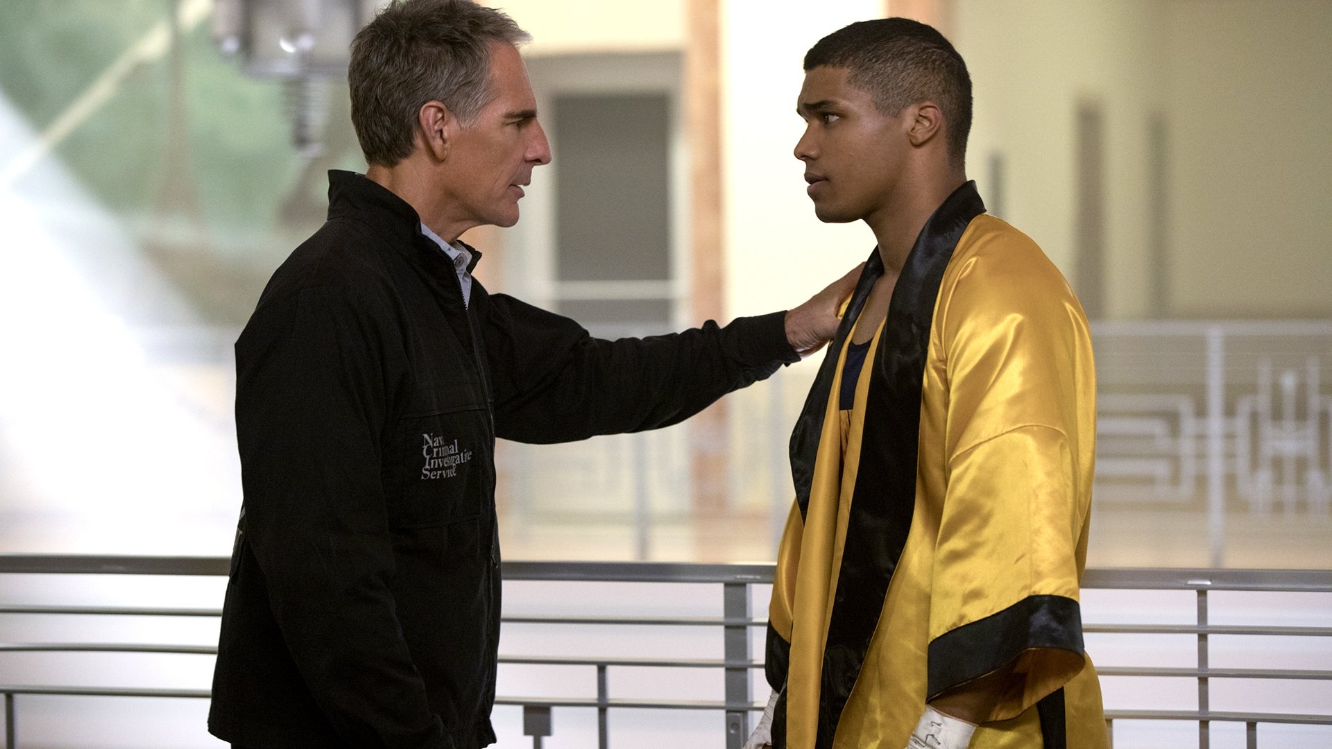NCIS: New Orleans 2016  [S03E22] - Knockout