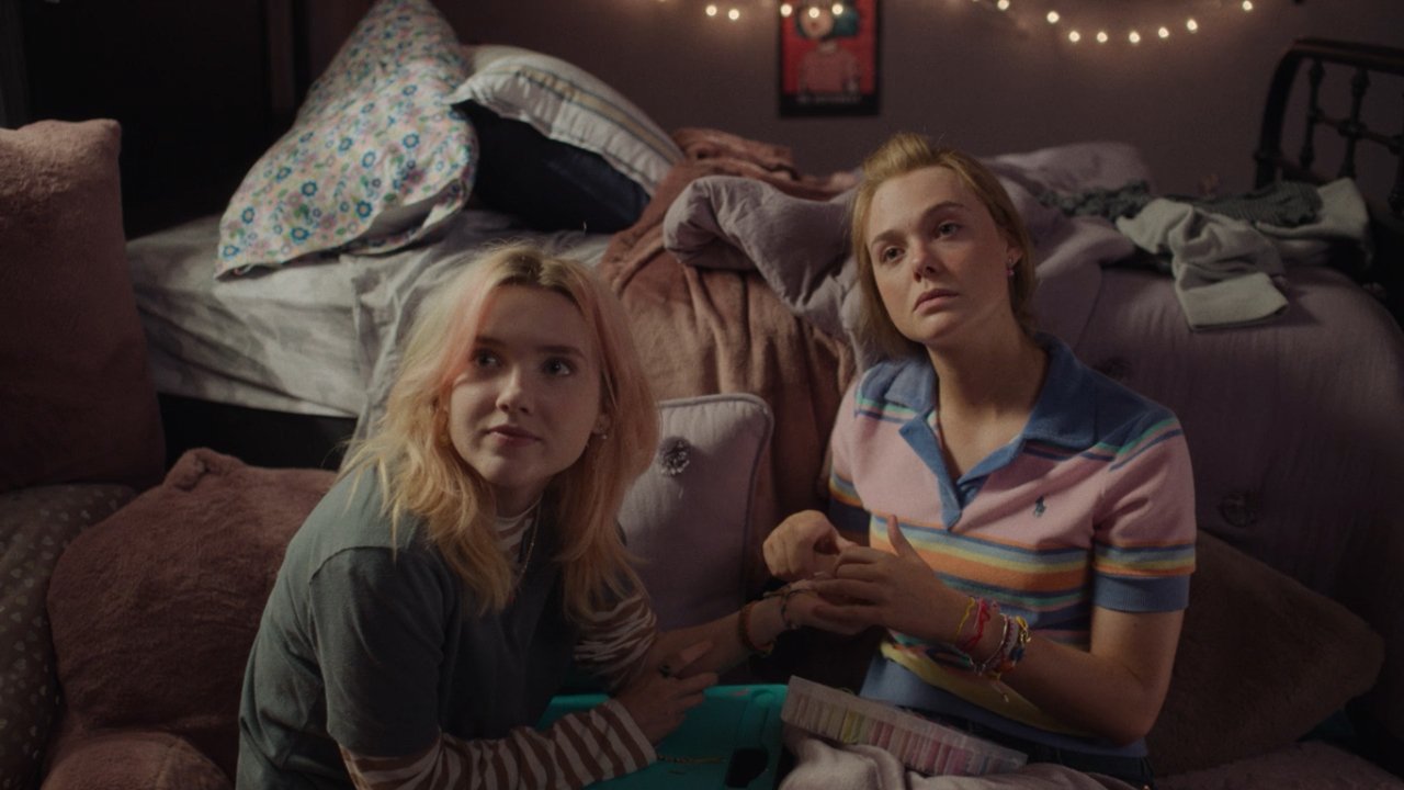 The Girl from Plainville 2022  [S01E03] - Never Have I Ever