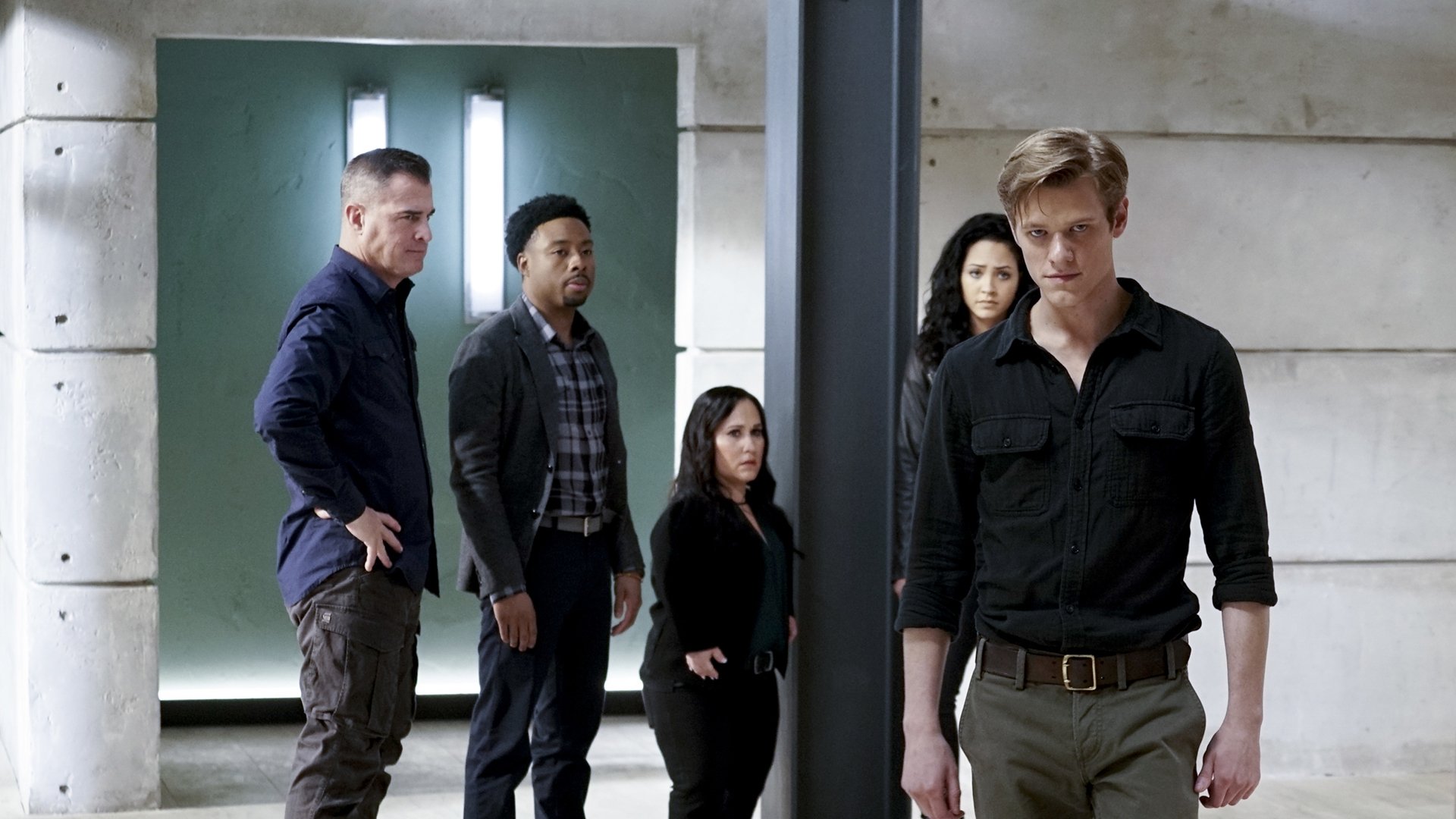 MacGyver 2017  [S02E23] - MacGyver + MacGyver