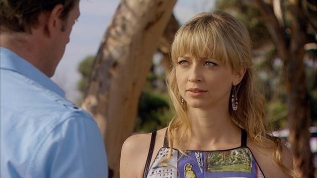 Winners & Losers 2011  [S01E16] - Dialing Up the Crazy