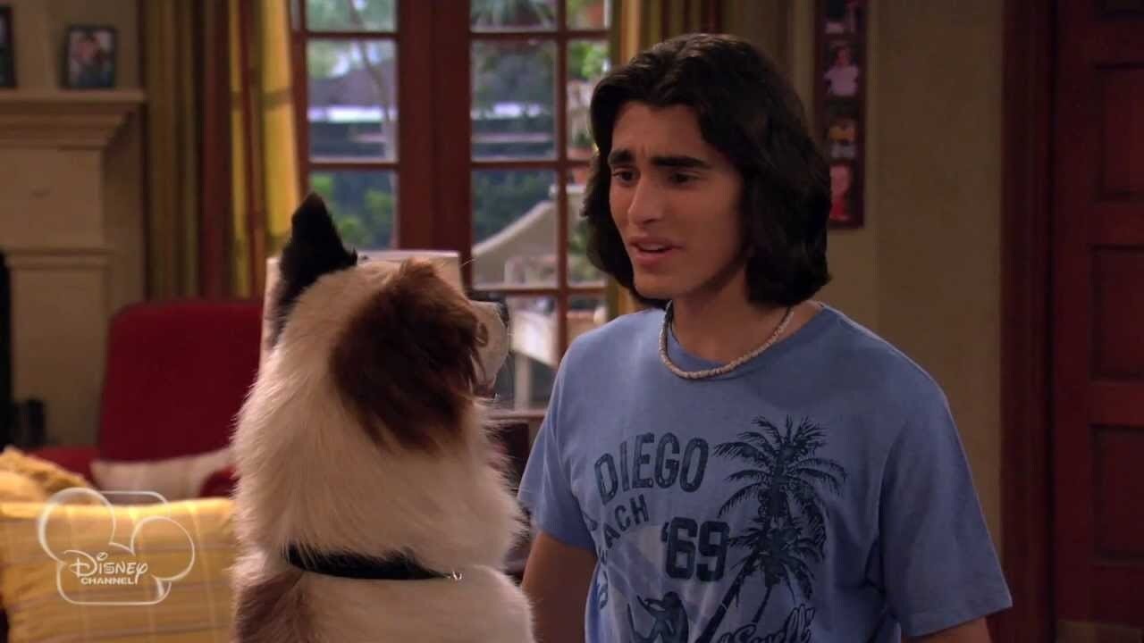 Dog with a Blog 2012  [S01E12] - Freaky Fido
