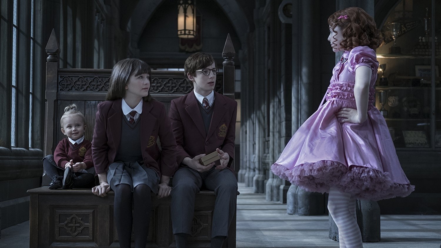 A Series of Unfortunate Events 2018  [S02E01] - The Austere Academy (1)