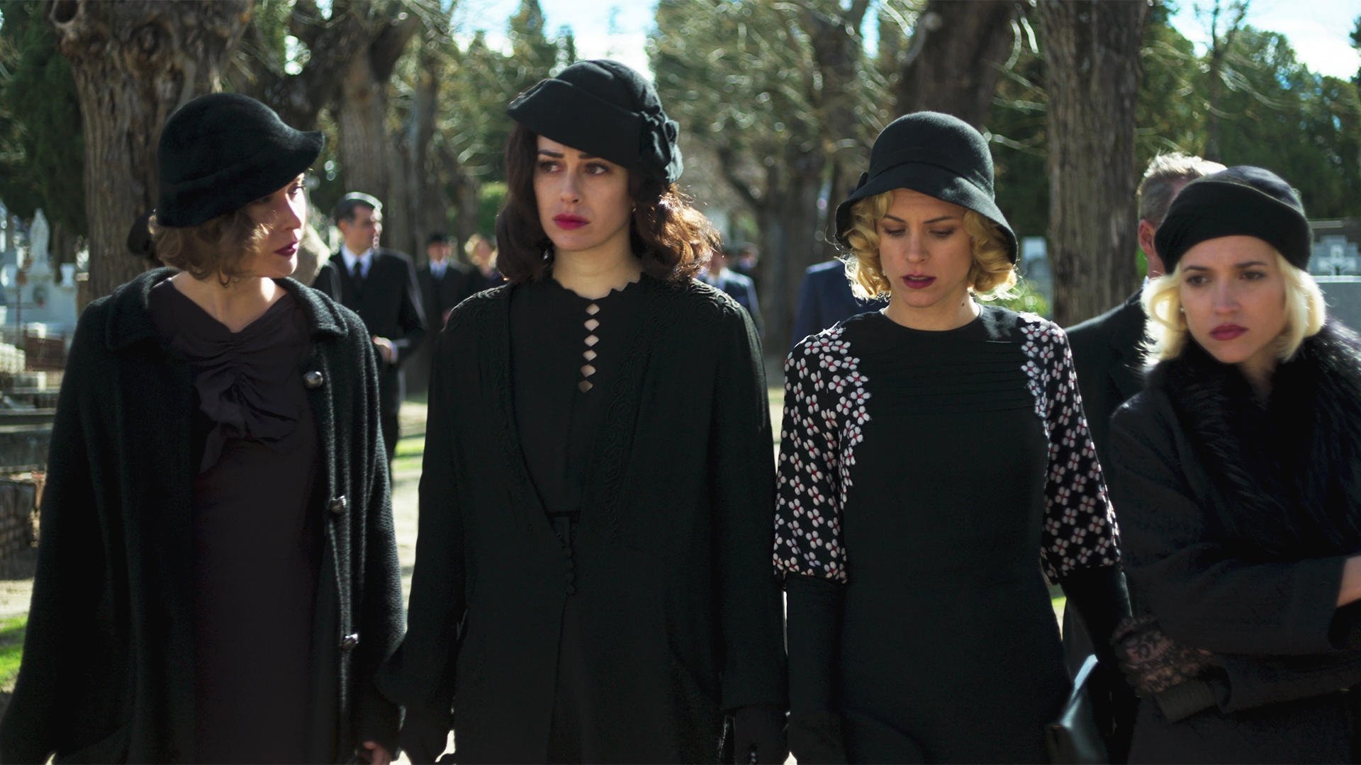 Cable Girls 2018  [S03E02] - Chapter 18: Death