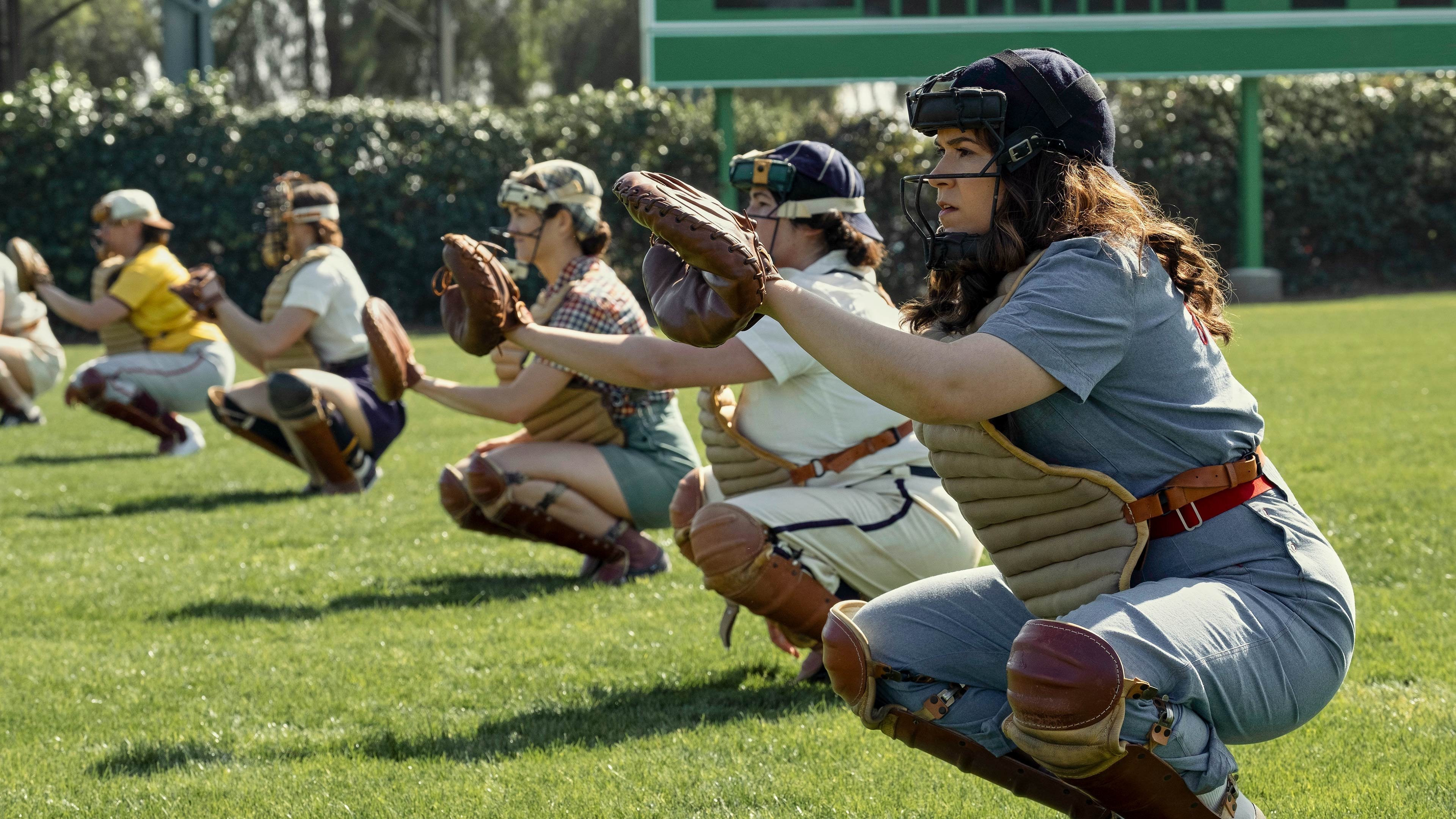 A League of Their Own 2022  [S01E01] - Batter Up