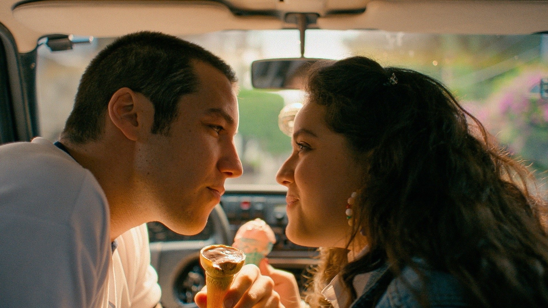 No One Will Miss Us 2024  [S01E04] - No one is going to Mariana's party