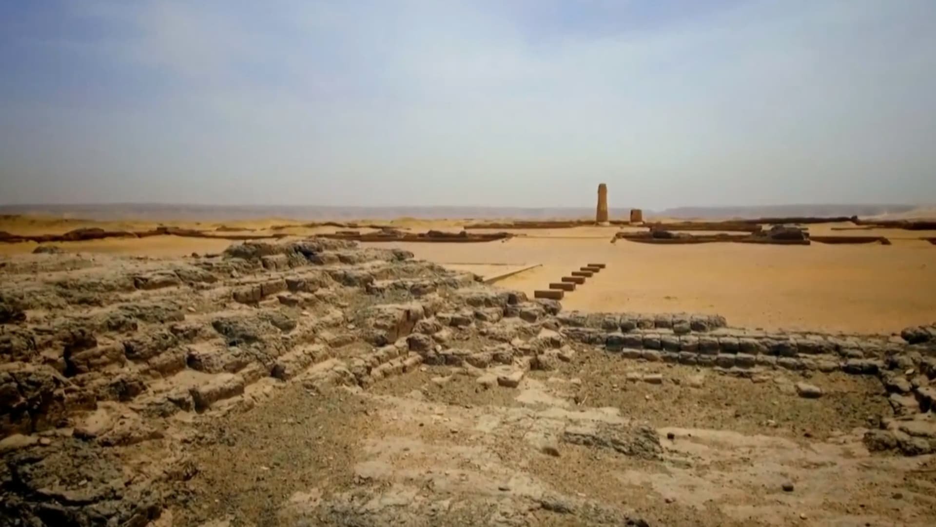 Unearthed 2019  [S06E01] - Egypt's Buried City