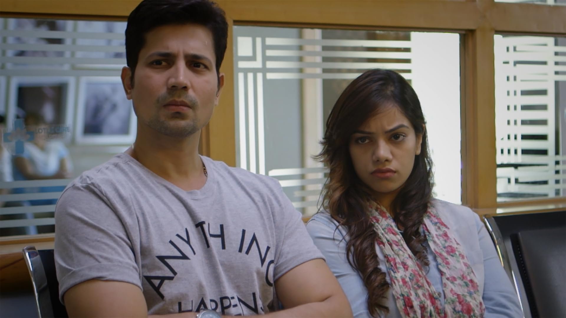 Permanent Roommates 2016  [S02E01] - The Parents
