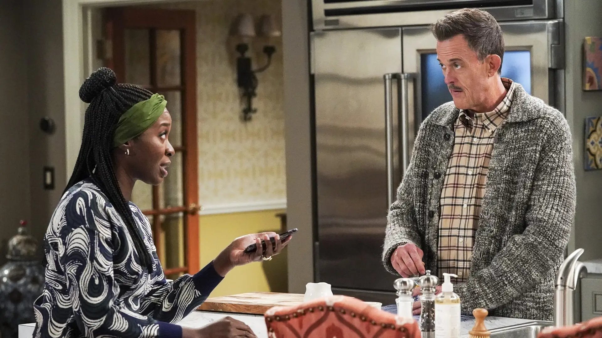 Bob Hearts Abishola 2024  [S05E01] - The Dead Eyes of a Respectful Son