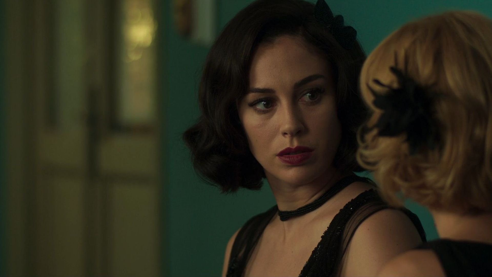 Cable Girls 2017  [S02E08] - Chapter 16: Innocence