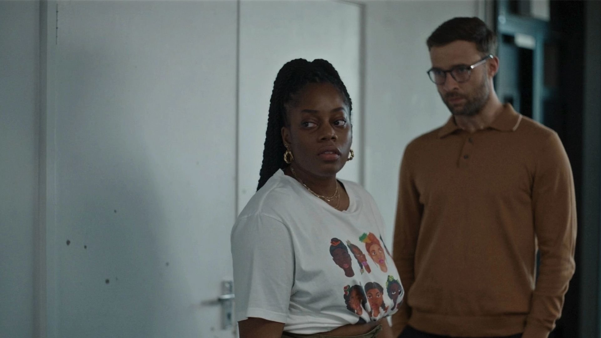 Queenie 2024  [S01E05] - New Year, Old Problems