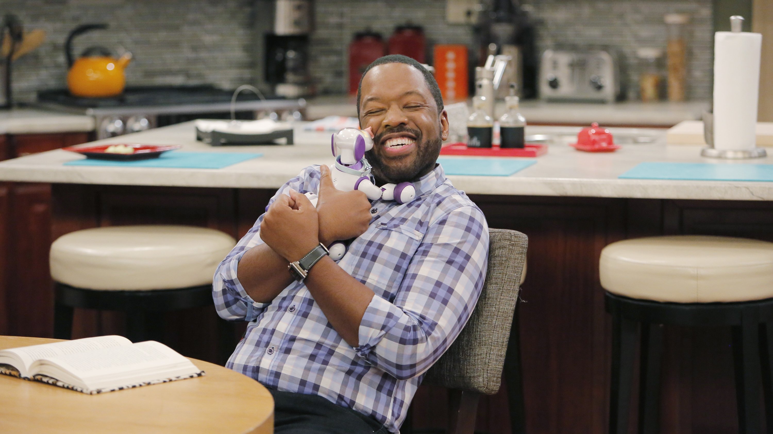 K.C. Undercover 2015  [S01E17] - Operation: Other Side Part 2