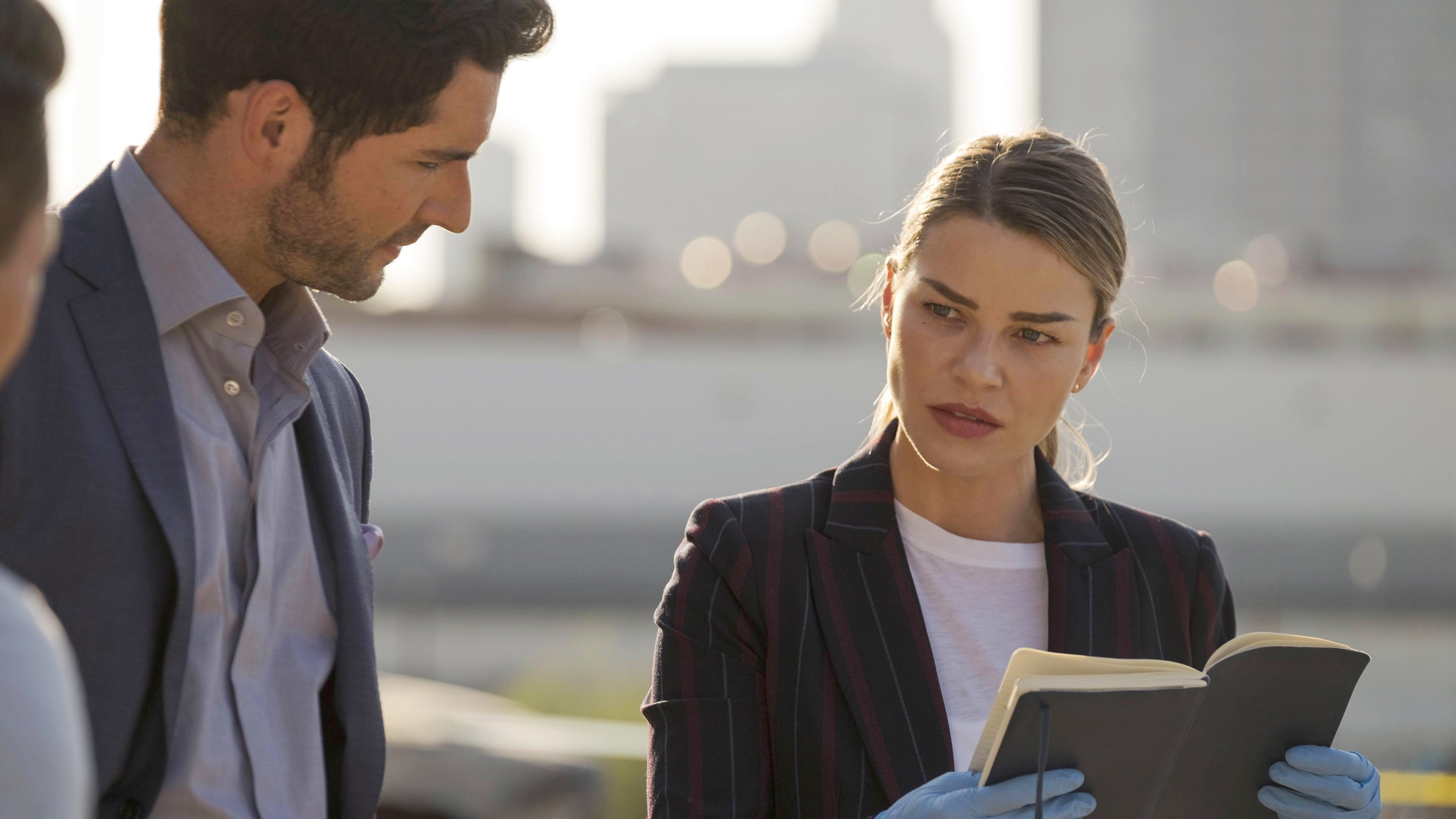 Lucifer 2017  [S03E02] - The One with the Baby Carrot