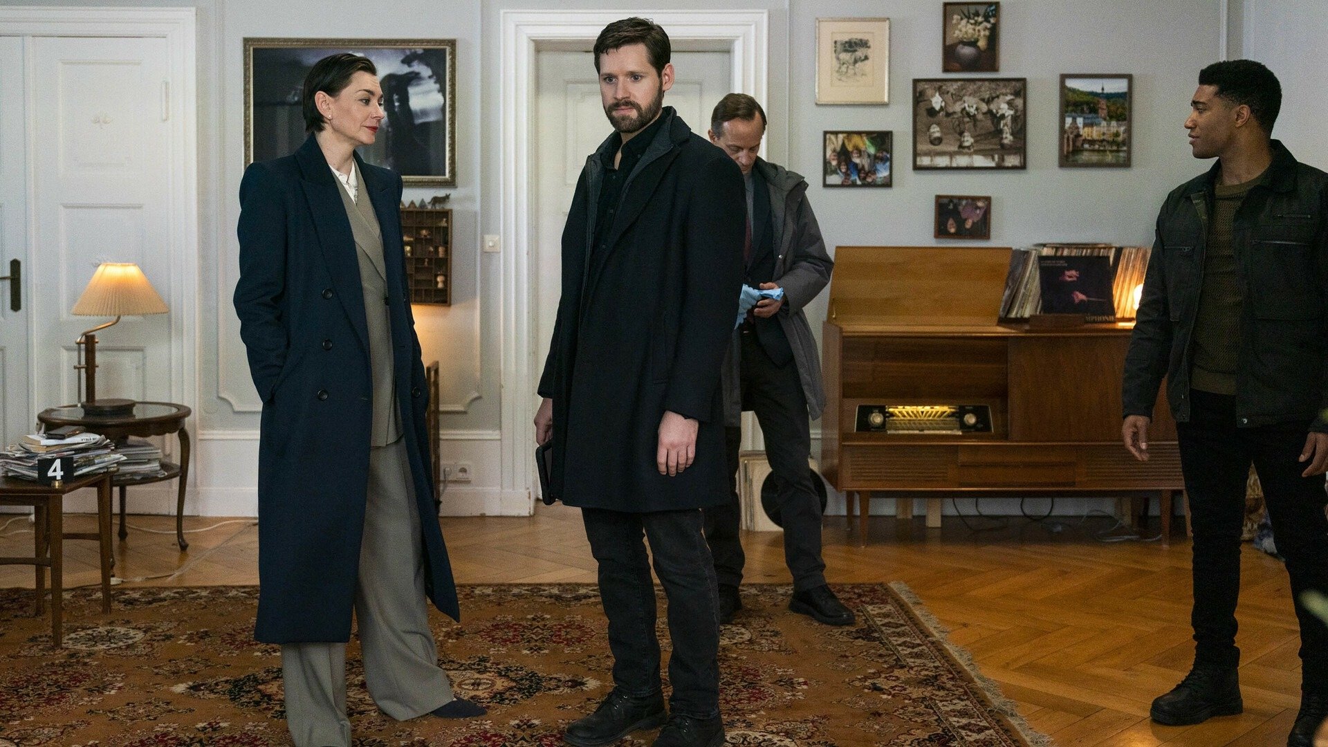 FBI: International 2022  [S02E12] - Glimmers and Ghosts