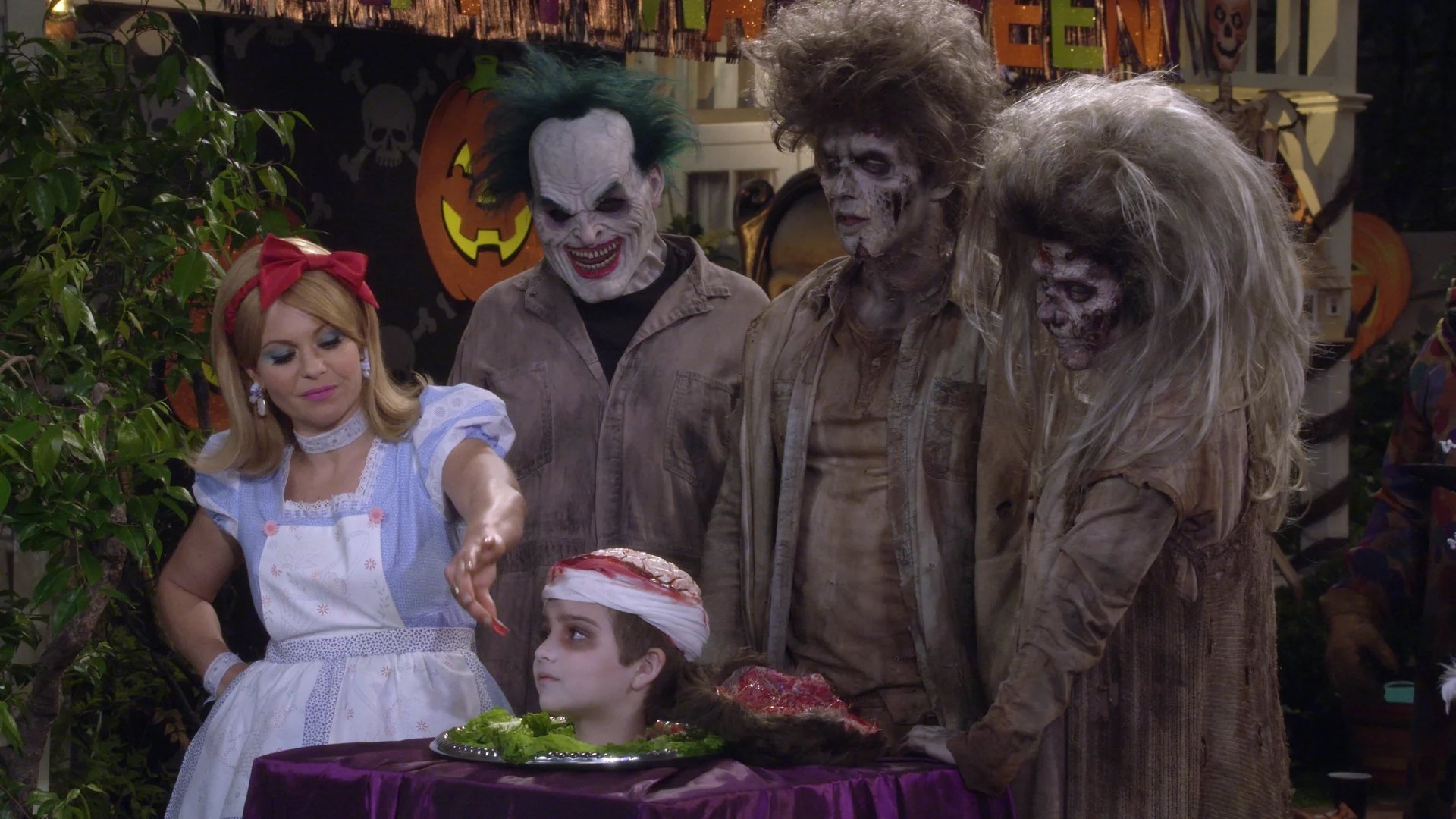 Fuller House 2016  [S02E04] - Curse of Tanner Manor