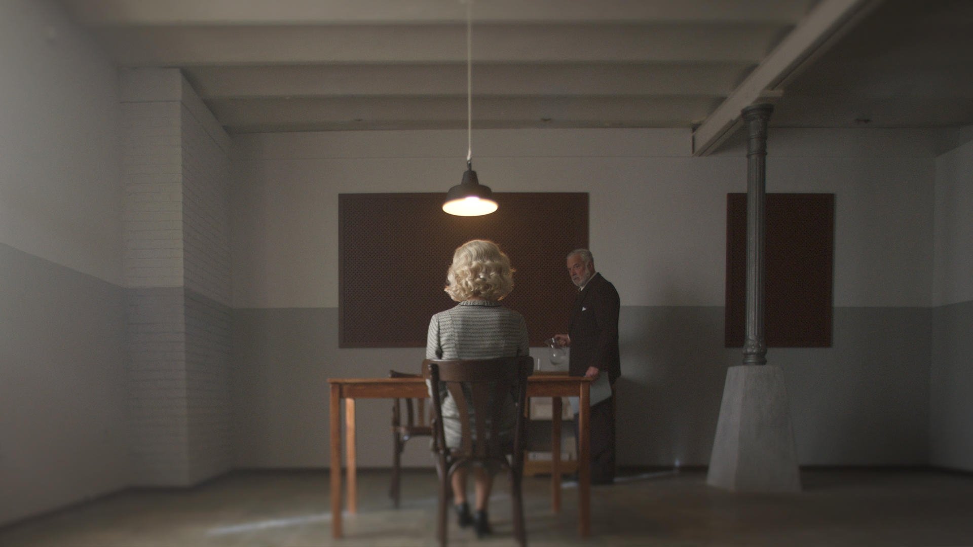 Cable Girls 2019  [S04E02] - Chapter 26: Liberty