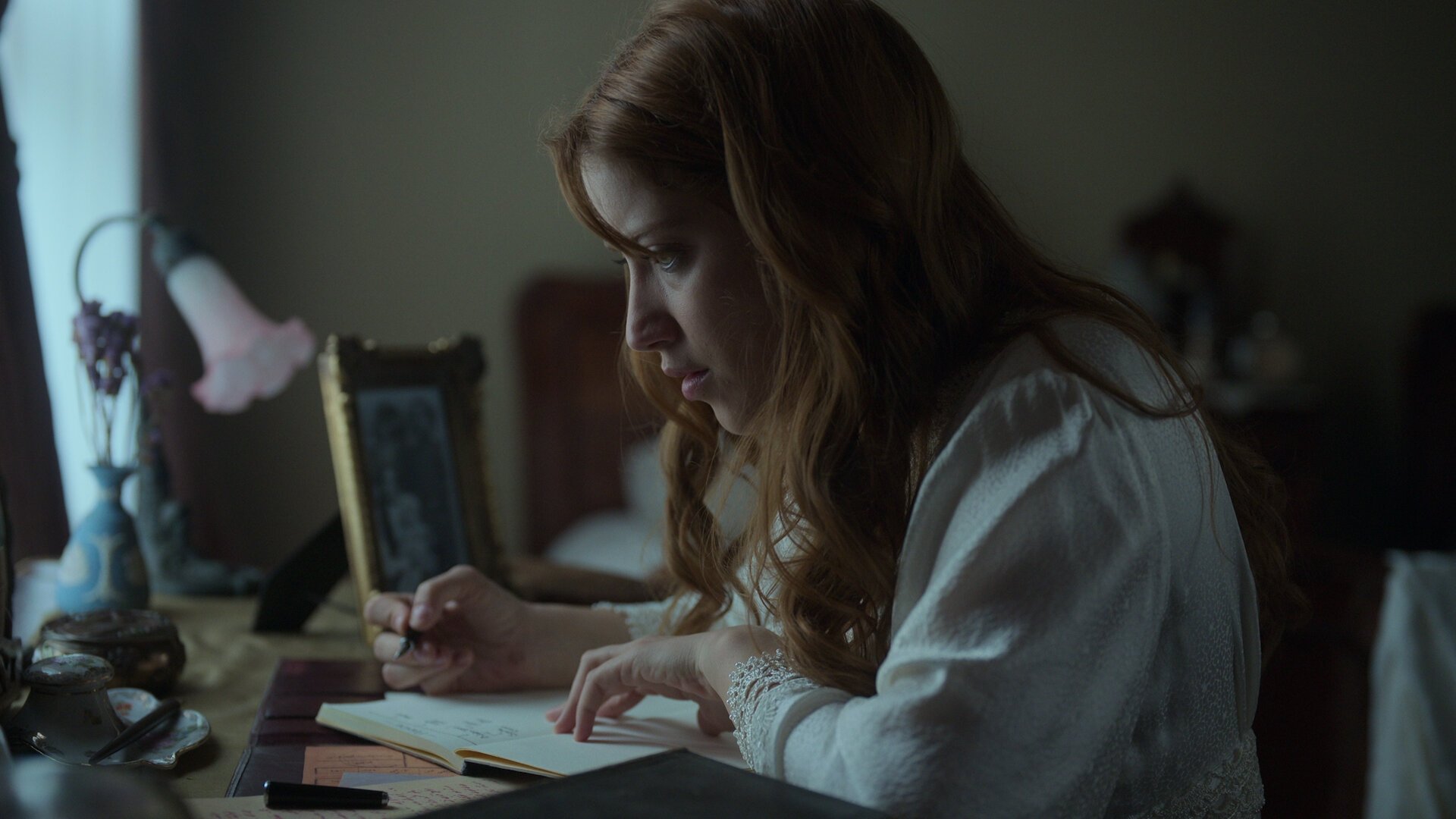 Midnight at the Pera Palace 2022  [S01E02] - Roots