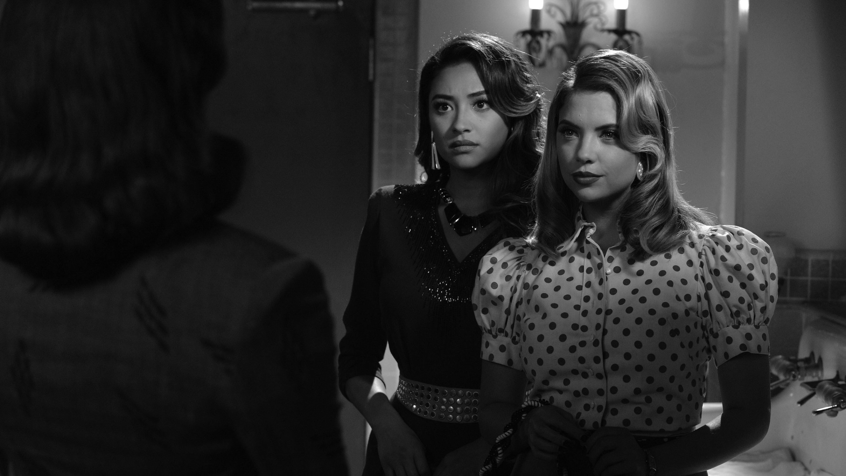 Pretty Little Liars 2013  [S04E19] - Shadow Play