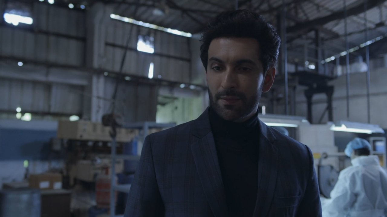 Undekhi 2022  [S02E03] - Might Of The Atwal Empire