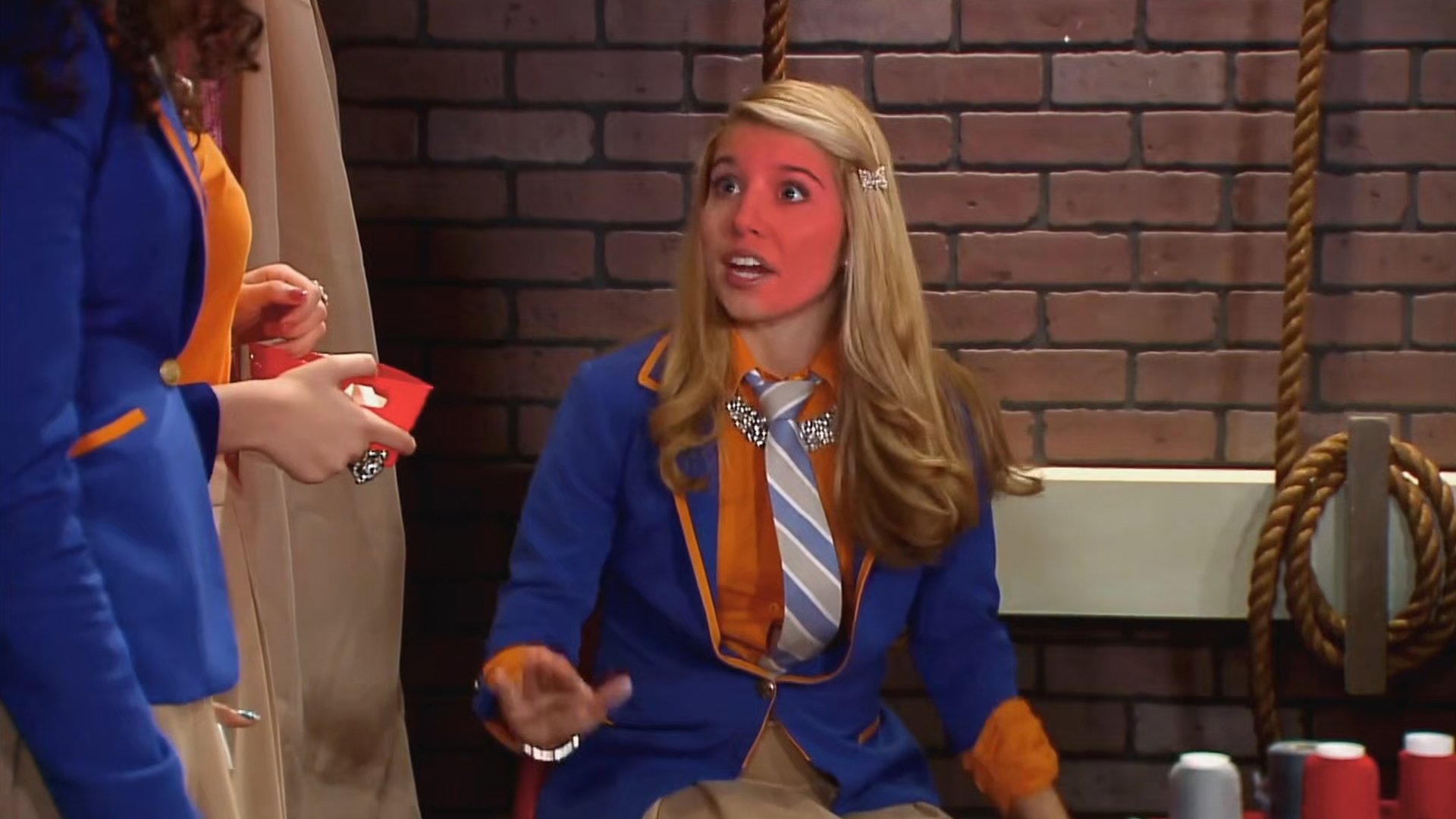 Every Witch Way 2014  [S02E15] - Emma Wants a Cracker