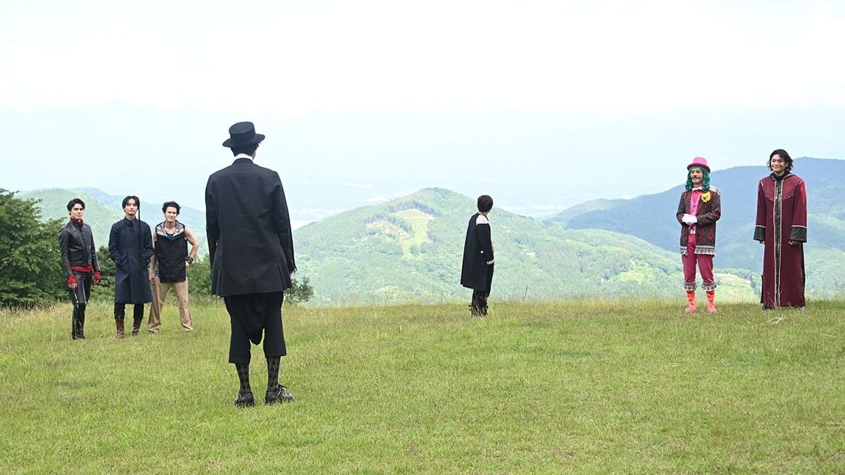 Kamen Rider Saber 2020  [S01E47] - The End of the World, the Birth of a Story