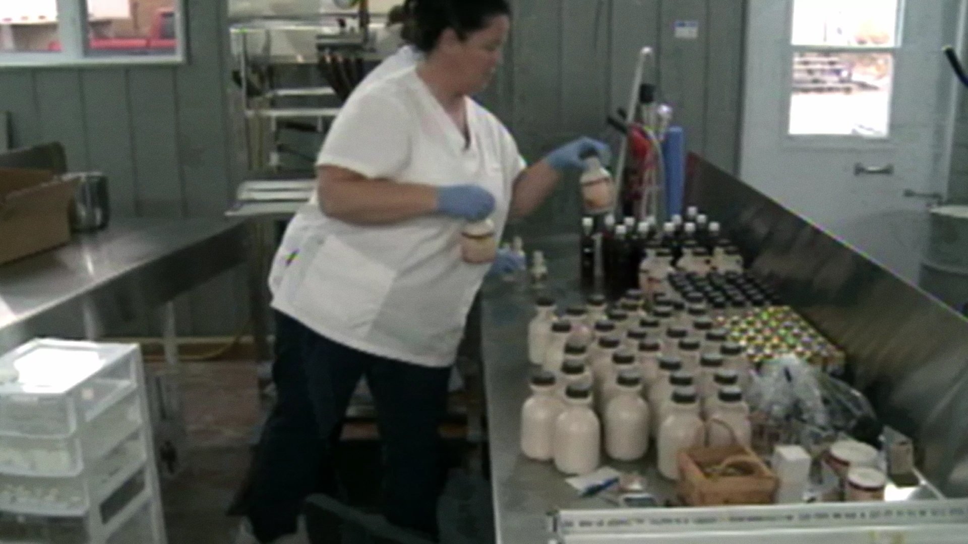 Dirty Money 2018  [S01E05] - The Maple Syrup Heist
