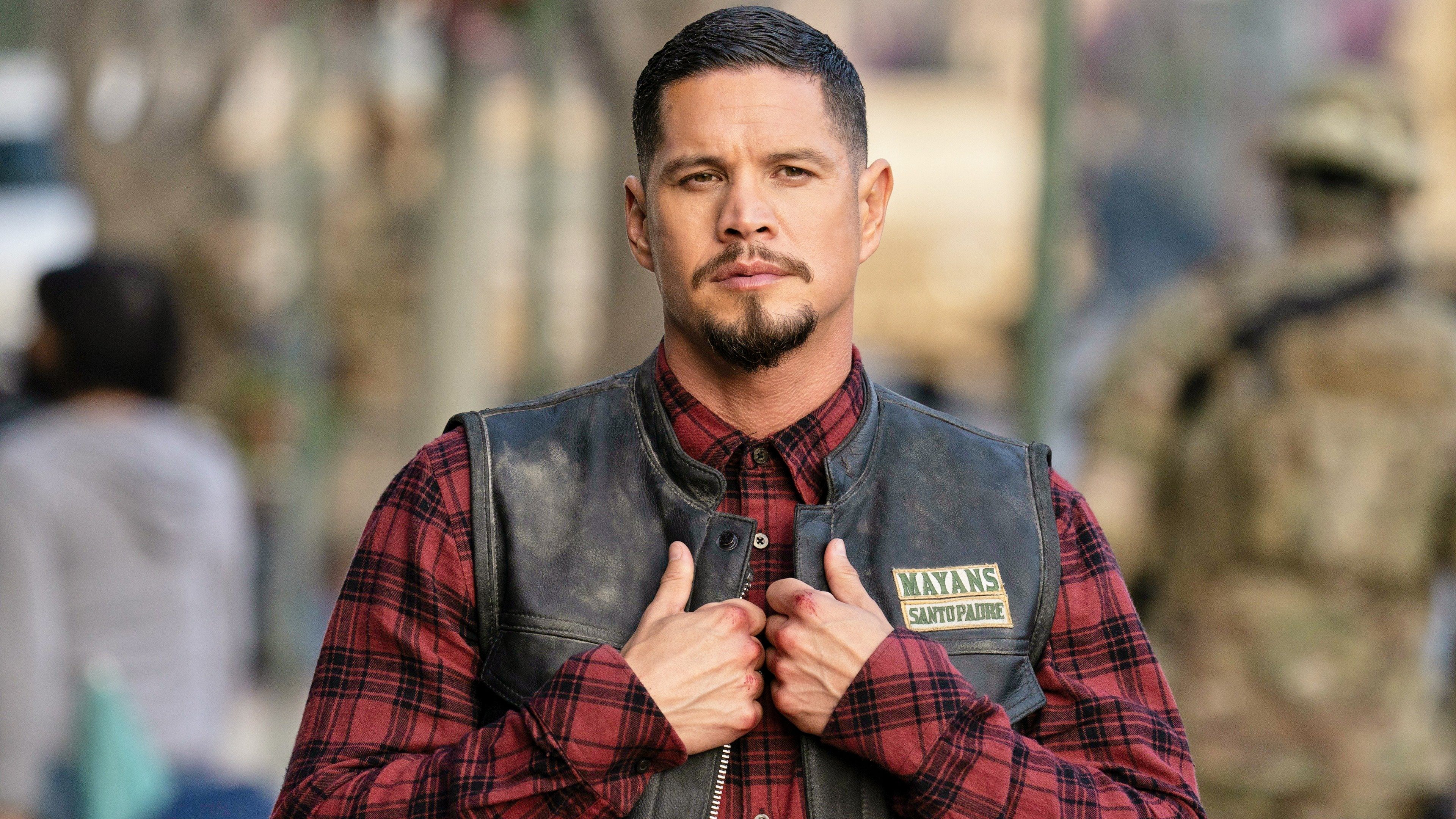 Mayans M.C. 2021  [S03E01] - Pap Struggles with the Death Angel