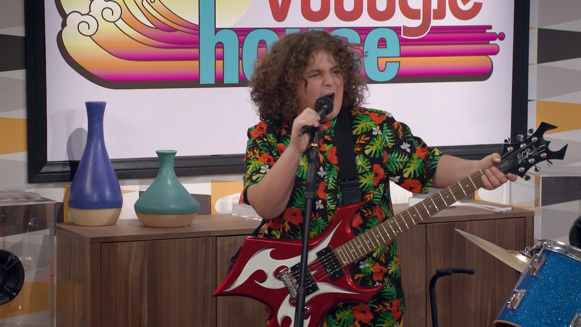 Bizaardvark 2018  [S03E11] - House Band