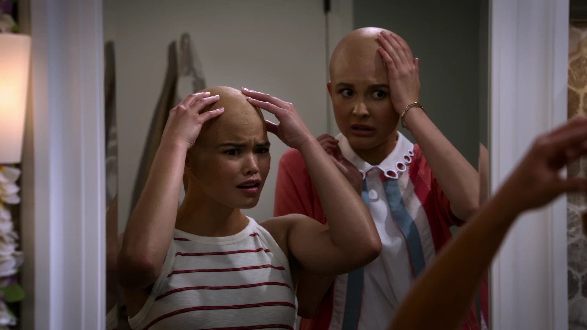 Alexa & Katie 2018  [S01E02] - Wigs