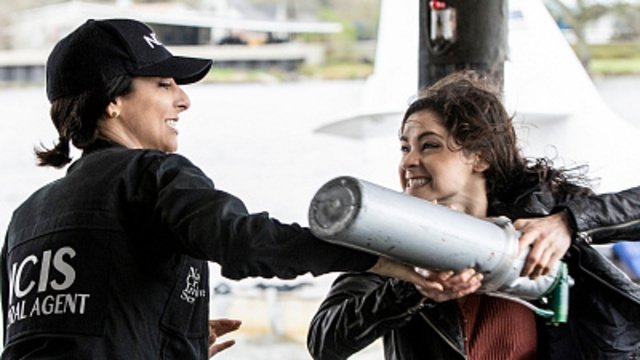 NCIS: New Orleans 2019  [S06E19] - Monolith