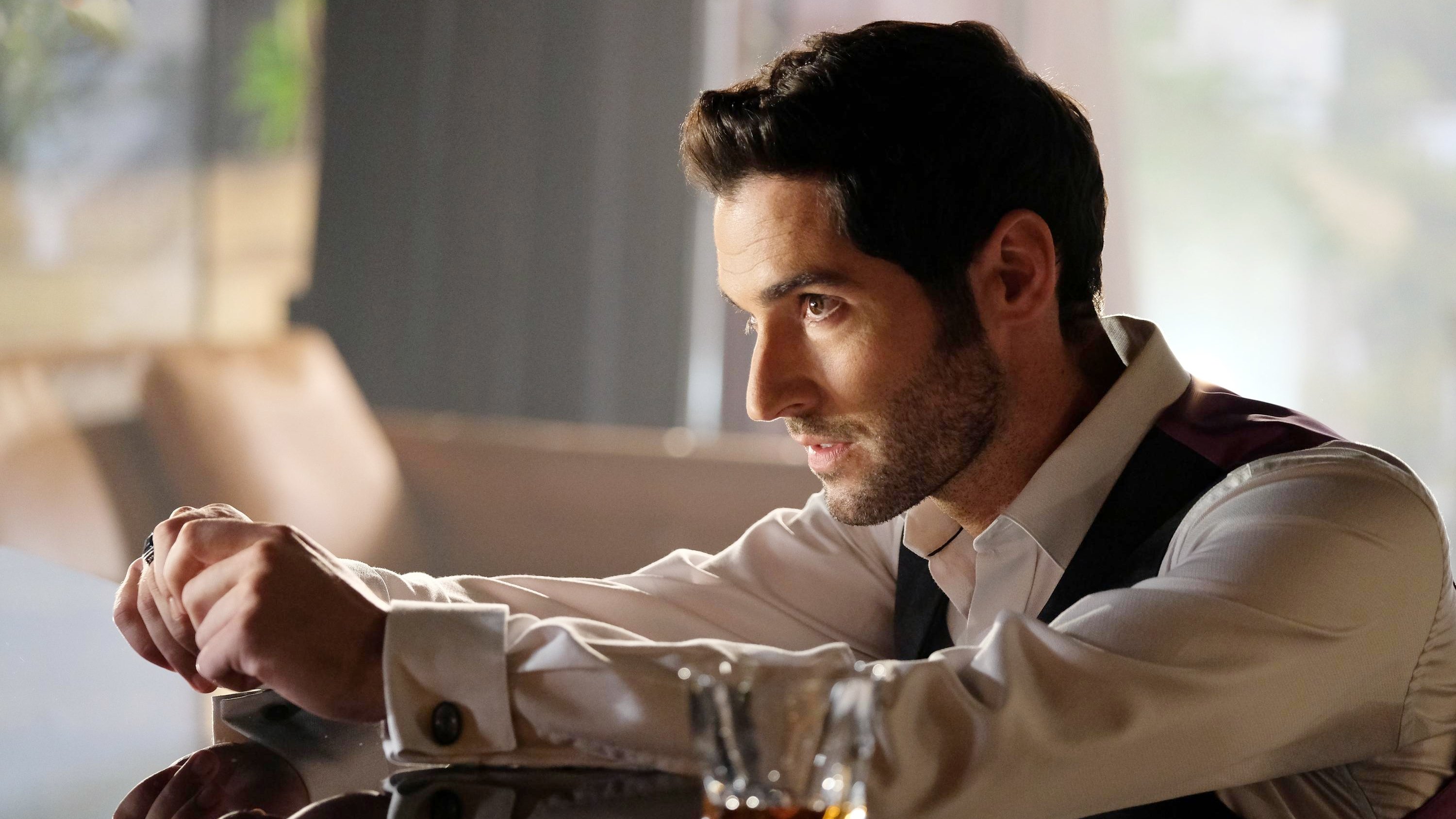 Lucifer 2017  [S03E04] - What Would Lucifer Do?